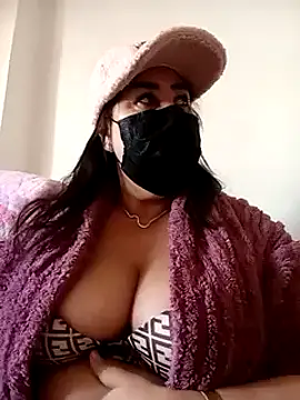 Snapshot of Jawahir-pretty-women chatting on 01-21-25, 01:22 Jawahir-pretty-women online show from 01-21-25, 01:22