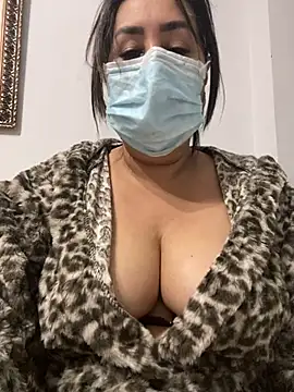 Snapshot of Jawahir-pretty-women chatting on 11-10-25, 02:49 Jawahir-pretty-women online show from 11-10-25, 02:49