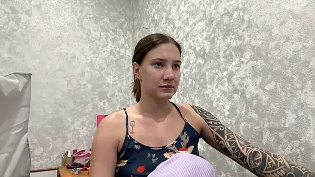 AnneBall online show from 12-21-24, 03:42