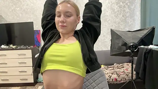 AnneBall online show from 02-04-25, 10:43