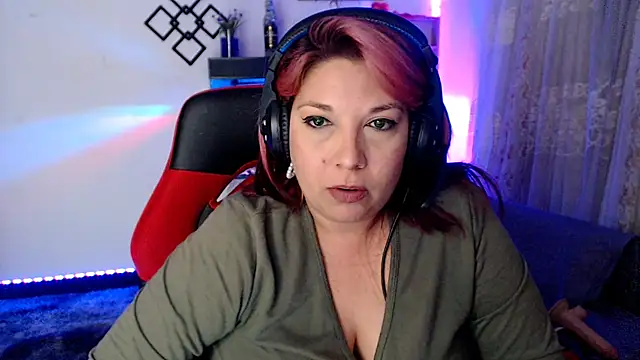 Snapshot of Scarlette_thoms chatting on 03-09-25, 02:29 Scarlette thoms online show from 03-09-25, 02:29