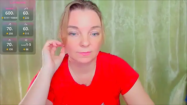 Snapshot of Regina__blue chatting on 02-24-25, 09:31 Regina blue online show from 02-24-25, 09:31