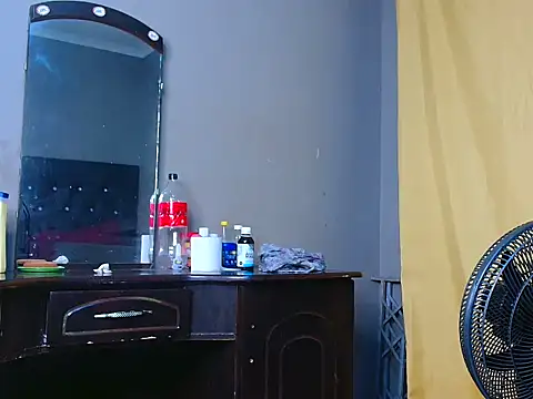 Snapshot of DarkDivva24 chatting on 11-06-25, 11:26 DarkDivva24 online show from 11-06-25, 11:26