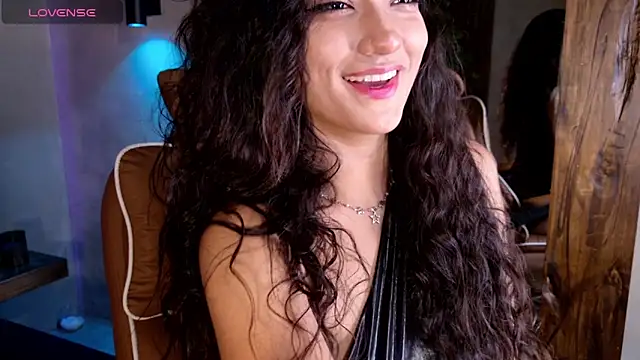 Snapshot of SeleneeEvanss chatting on 11-22-25, 06:07 SeleneeEvanss online show from 11-22-25, 06:07