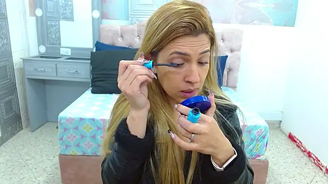 EvaaLovia1 online show from 03-21-25, 01:12