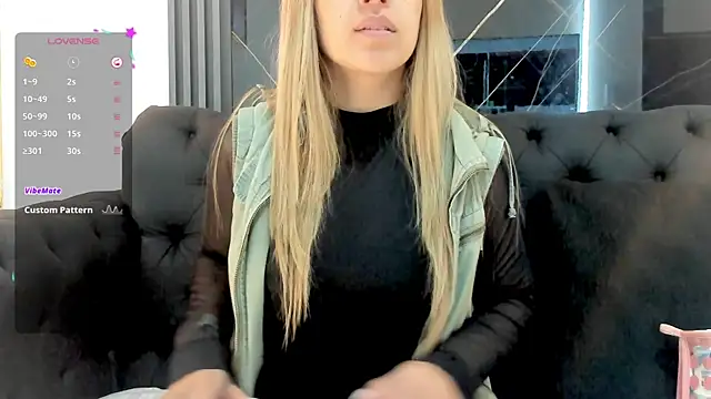 EvaaLovia1 online show from 09-10-25, 01:44