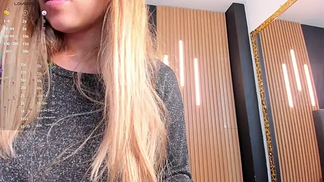 EvaaLovia1 online show from 05-25-26, 01:28