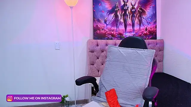 Snapshot of Amara_vega chatting on 02-27-25, 05:47 Amara vega online show from 02-27-25, 05:47