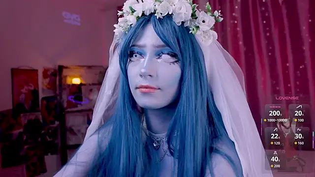 Carolina Leep online show from 10-31-25, 01:45