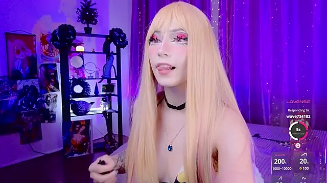 Carolina Leep online show from 12-19-25, 02:35