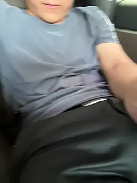 hzxiaoxiao online show from 04-26-26, 05:27