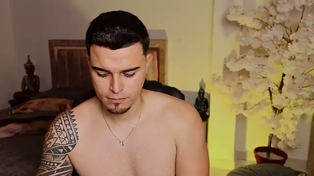 Axel Big cock online show from 07-01-26, 01:18
