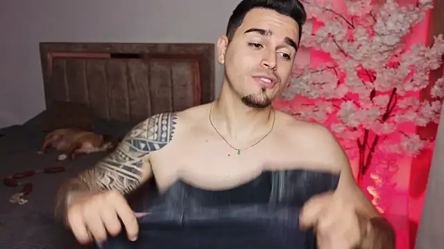 Axel Big cock online show from 07-23-26, 01:58