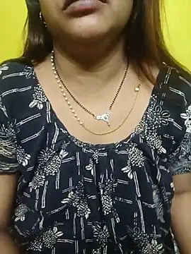 Snapshot of Sexyranibhabhi chatting on 06-08-26, 02:12 Sexyranibhabhi online show from 06-08-26, 02:12