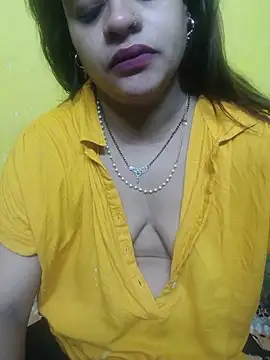 Snapshot of Sexyranibhabhi chatting on 06-10-26, 04:56 Sexyranibhabhi online show from 06-10-26, 04:56