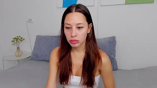 Snapshot of SelenaRousey chatting on 11-13-25, 07:18 SelenaRousey online show from 11-13-25, 07:18