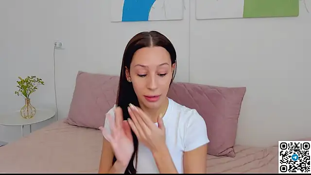 SelenaRousey online show from 04-03-26, 08:12