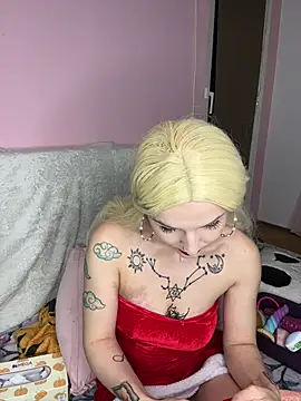 Snapshot of MoonAgnes chatting on 12-26-24, 10:20 MoonAgnes online show from 12-26-24, 10:20