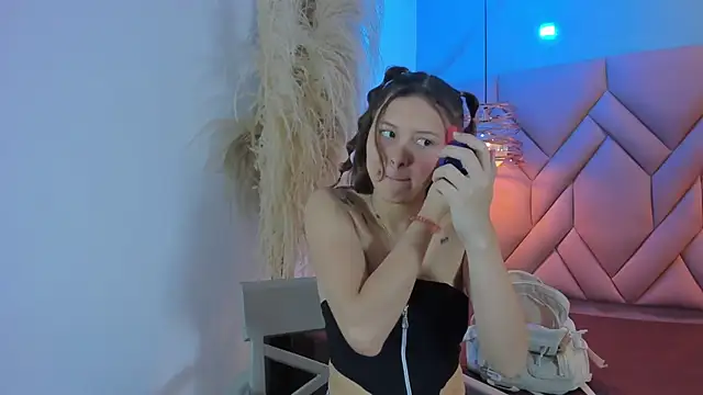 AngelaaCute  online show from 02-08-25, 12:28