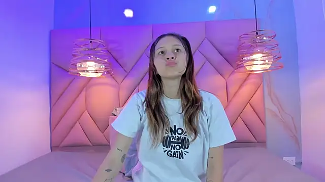 AngelaaCute  online show from 03-17-25, 12:25