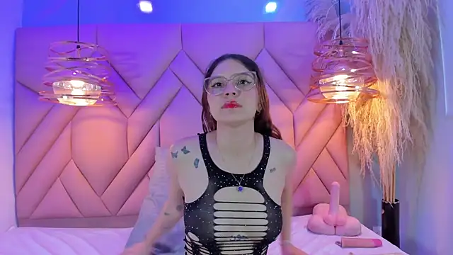 AngelaaCute  online show from 03-18-25, 03:31