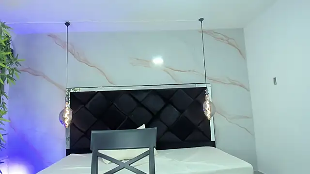 AngelaaCute  online show from 10-10-25, 12:15