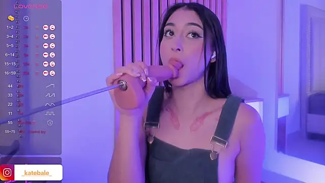 Snapshot of Kate_bale chatting on 02-27-25, 08:09 Kate bale online show from 02-27-25, 08:09