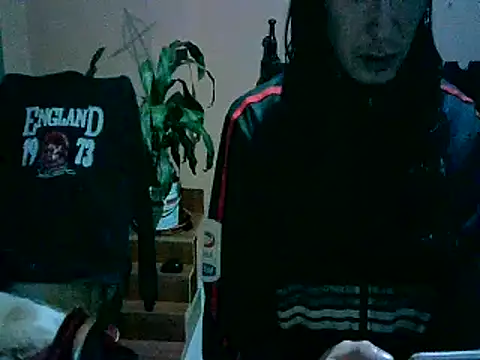 Snapshot of 2mgars chatting on 09-26-25, 12:58 2mgars online show from 09-26-25, 12:58