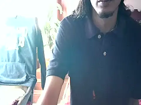 Snapshot of 2mgars chatting on 09-26-25, 01:15 2mgars online show from 09-26-25, 01:15