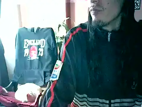 Snapshot of 2mgars chatting on 09-30-25, 04:12 2mgars online show from 09-30-25, 04:12