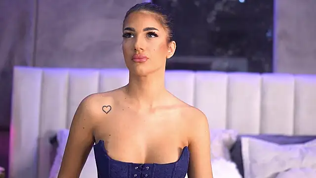 Snapshot of RaisaKali chatting on 09-09-25, 03:55 RaisaKali online show from 09-09-25, 03:55