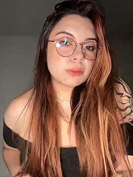 NatyOlson online show from 12-23-25, 03:48