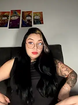 NatyOlson online show from 01-17-26, 05:23