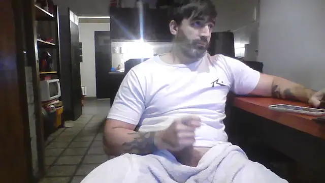 Snapshot of ozzypsico13 chatting on 06-02-26, 11:40 ozzypsico13 online show from 06-02-26, 11:40