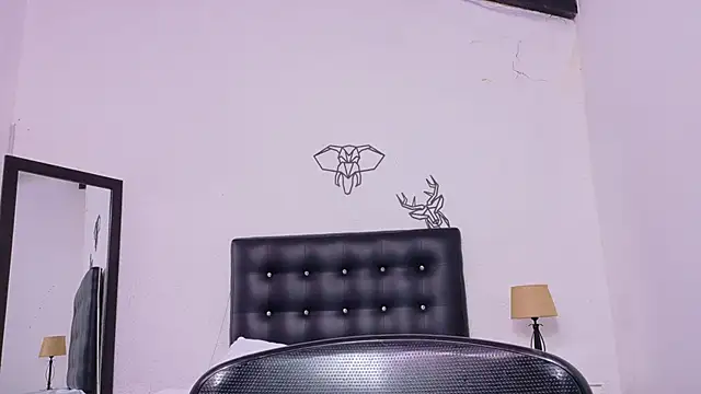 Snapshot of Skinny_hottie18 chatting on 03-10-25, 05:18 Skinny hottie18 online show from 03-10-25, 05:18