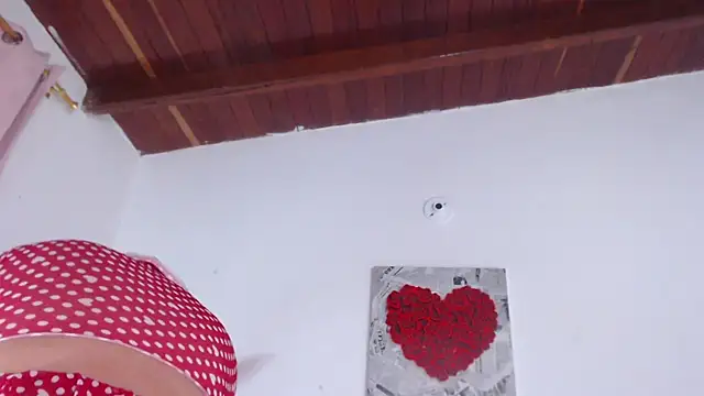 Amara Red online show from 11-10-25, 11:20