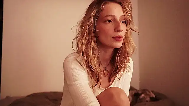 Stephany talks online show from 12-18-24, 03:15