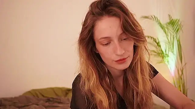 Stephany talks online show from 09-25-25, 02:04