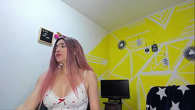 Nikolle Rouss online show from 02-03-26, 06:13