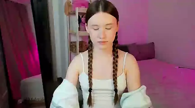 Snapshot of Stella_Sunny chatting on 03-14-25, 10:27 Stella Sunny online show from 03-14-25, 10:27