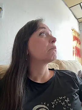 Snapshot of natalie_cowens chatting on 06-20-26, 05:05 natalie cowens online show from 06-20-26, 05:05