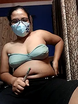 Snapshot of CAFE134_768 chatting on 09-30-25, 02:22 CAFE134 768 online show from 09-30-25, 02:22