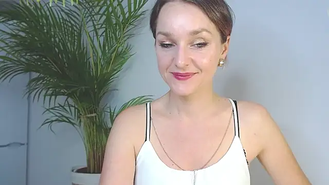 Snapshot of AliciaDesire chatting on 12-03-24, 11:44 AliciaDesire online show from 12-03-24, 11:44