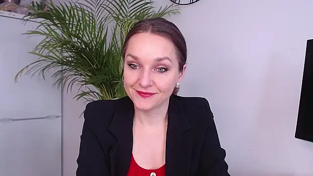 Snapshot of AliciaDesire chatting on 03-05-25, 08:00 AliciaDesire online show from 03-05-25, 08:00