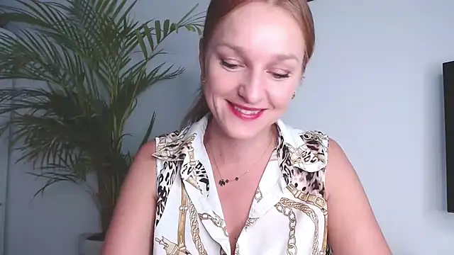 Snapshot of AliciaDesire chatting on 10-01-25, 06:08 AliciaDesire online show from 10-01-25, 06:08