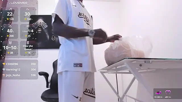 Thomas shelbys online show from 12-13-24, 03:27