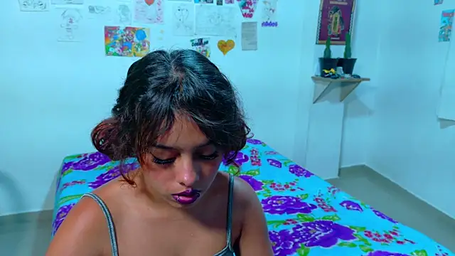 Snapshot of clydexxxbunny chatting on 12-27-24, 08:13 clydexxxbunny online show from 12-27-24, 08:13