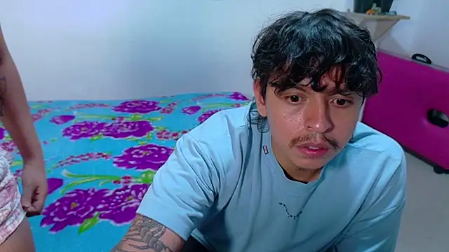 Snapshot of clydexxxbunny chatting on 01-19-25, 12:38 clydexxxbunny online show from 01-19-25, 12:38