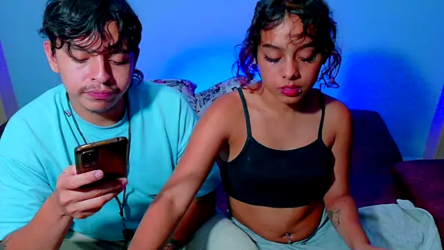 Snapshot of clydexxxbunny chatting on 01-22-25, 02:37 clydexxxbunny online show from 01-22-25, 02:37