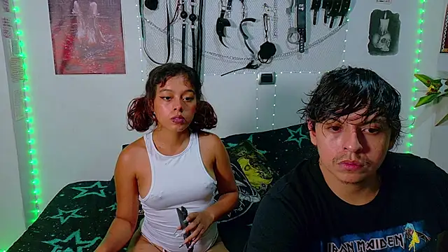 Snapshot of clydexxxbunny chatting on 03-11-25, 03:05 clydexxxbunny online show from 03-11-25, 03:05